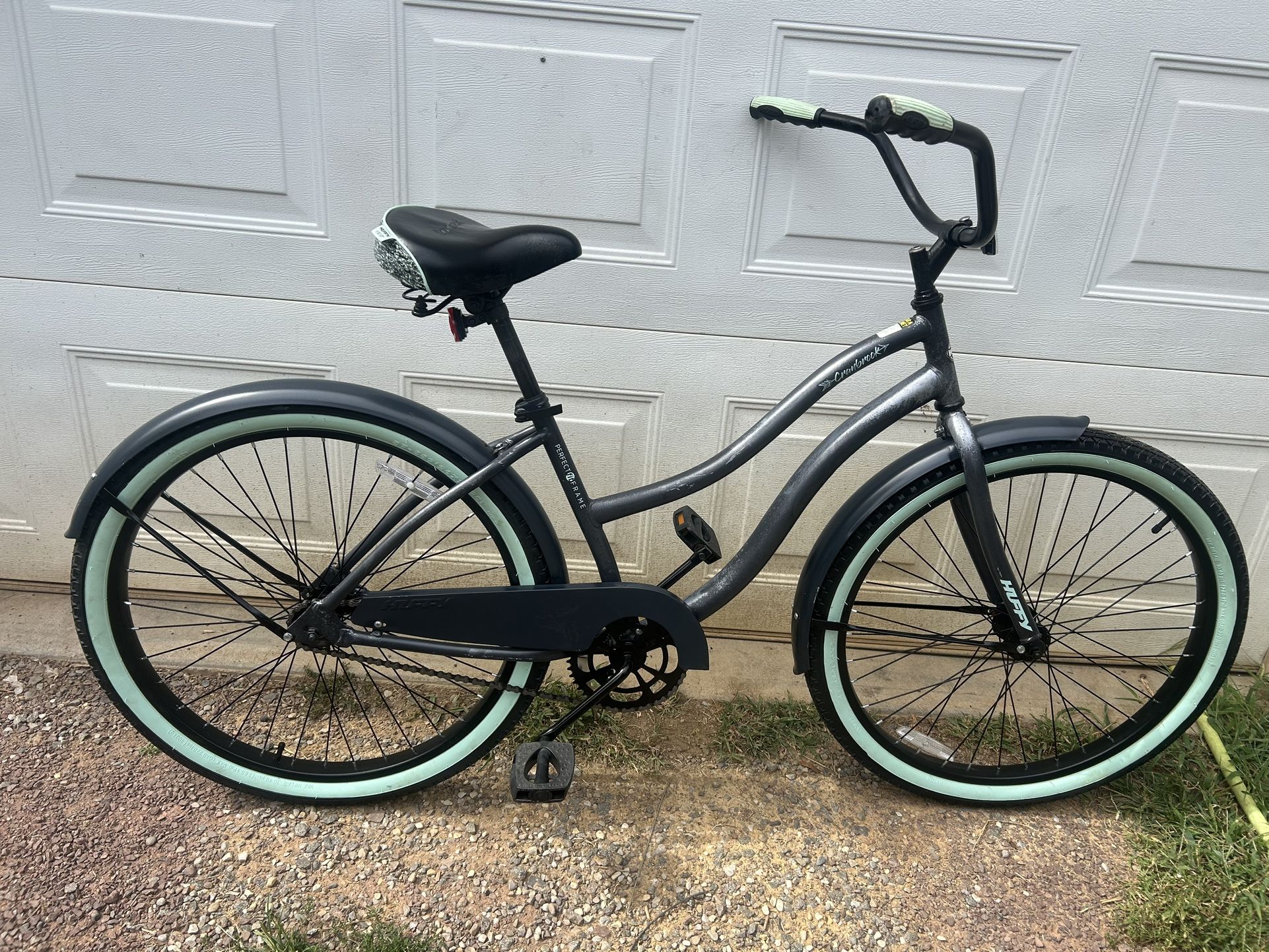 Huffy Cranbrook step through beach cruiser