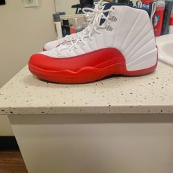 Jordan 12 Retro Cherry Size 11