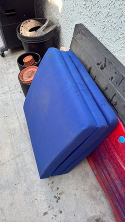 Folding pads