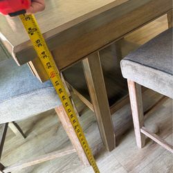 Table and 2 chairs