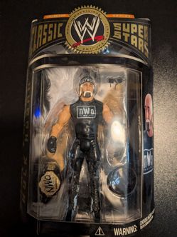Jakks Pacific WWE Classic Superstars Series 8 "Hollywood" Hulk Hogan action figure, released around 2005-2006
