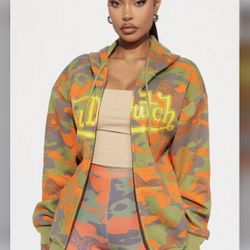 Fashion Nova Von Dutch M $50