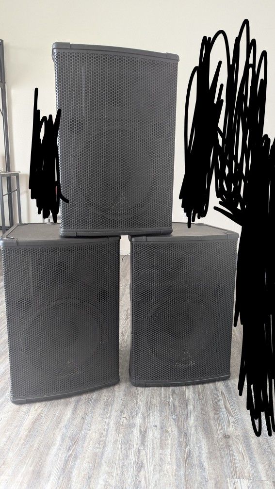 Behringer sound system eurolive e1220