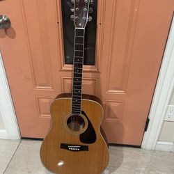 YAMAHA  Guitar 