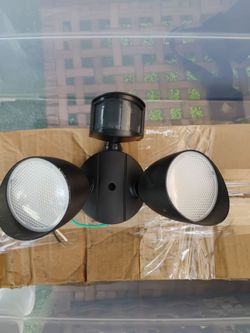 Outdoor lights movement detector