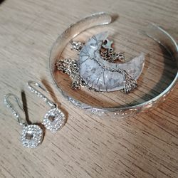 Shiny 5 Piece Jewelry Set 