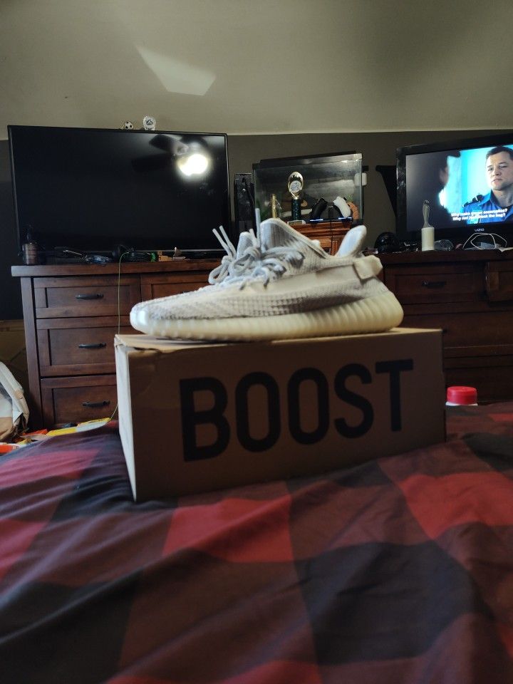 Adidas Yeezy 350 V2 Static Size 11.5