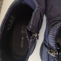 Bzees zippered Boots