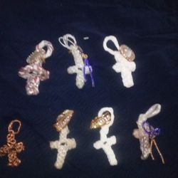 Hand-Crafted Elegantly-Designed 7pc. Decorative Set.