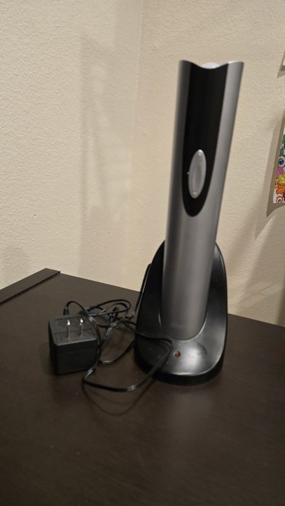 OSTER 4207 Electric Cordless Wine Bottle Opener