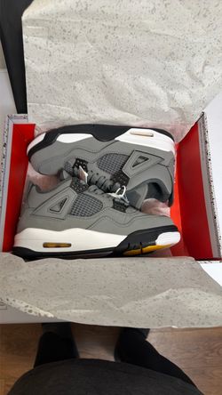 Air Jordan’s 4 retro