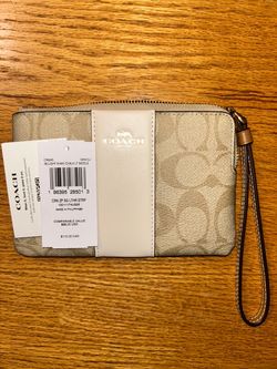 Coach Corner Zip Wristlet Signature Canvas