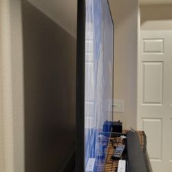 65 INCH  , SAMSUNG SMART TV. 