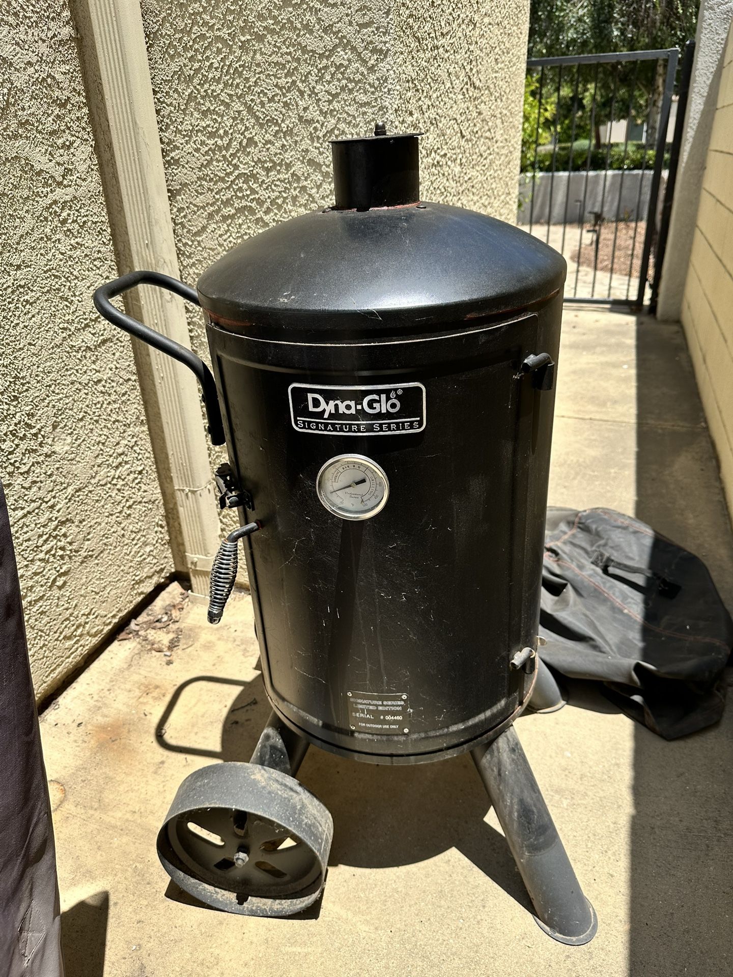 Dyna-Glo Signature Series Vertical Smoker