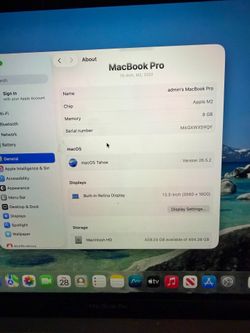 2022 Apple 13”  MacBook Pro  M2 8gb 500gb