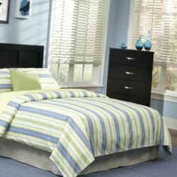 Black Bedroom Set In Boxes