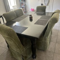 Dinning Table 