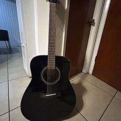 Yamaha Acoustic Guitar Black F335