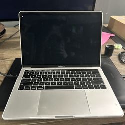 MacBook Pro 13 Inch 2019