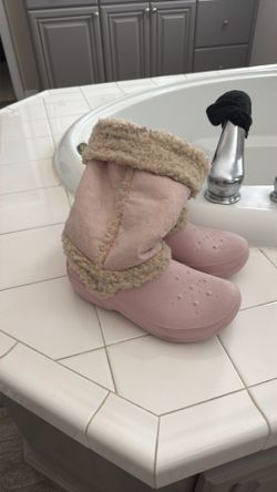 Crocs boots
