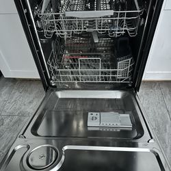 Electric Stove Dishwasher Microwave 