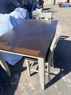 Kitchen table