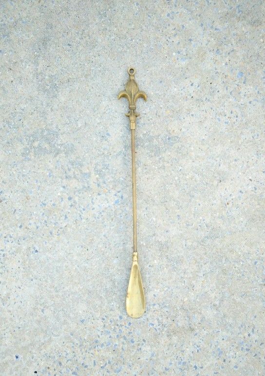 Vintage Brass Fleur-De-Lis Shoe Horn