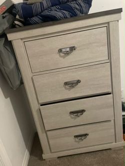Bedroom set