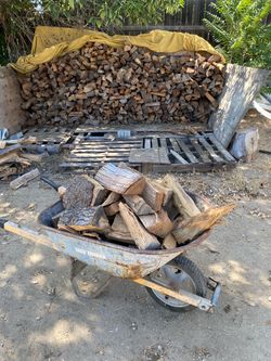 Firewood / Leña