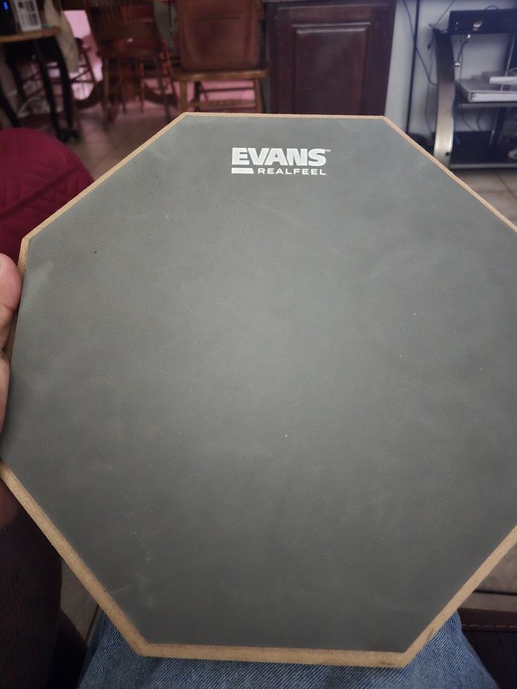 Evans Realfeel Practice Pad