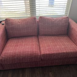 Loveseat 