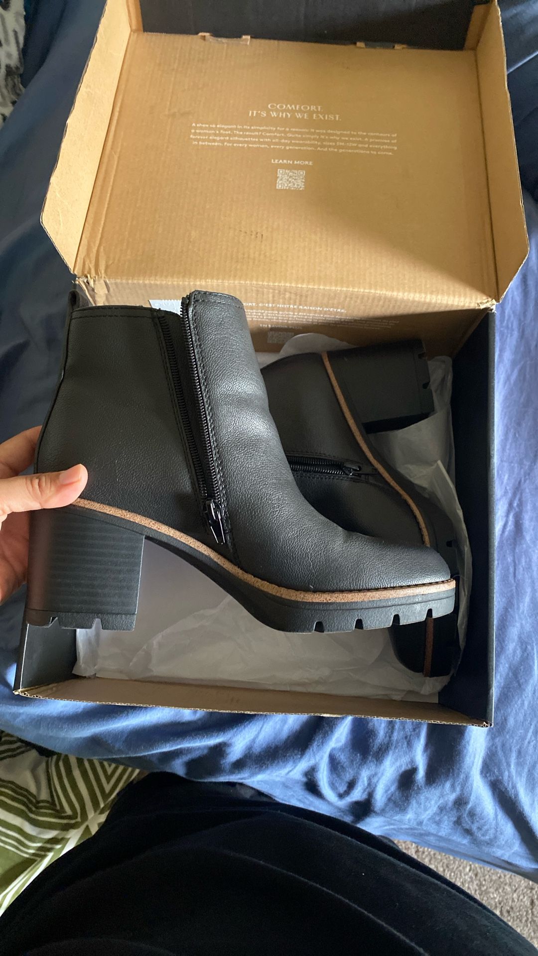 Naturalizer Ankle Boots