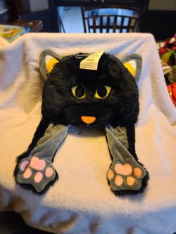 Black cat dangle hat