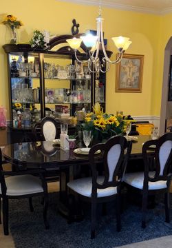 Cherrywood Dining set with matching China Hutch