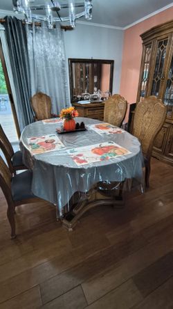 Free dining room set