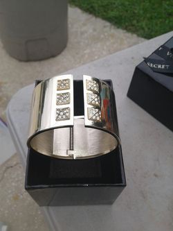 Beautiful Victoria's Secret cuff