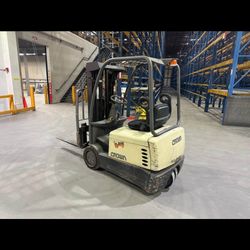 Crown Electric Fork Lift