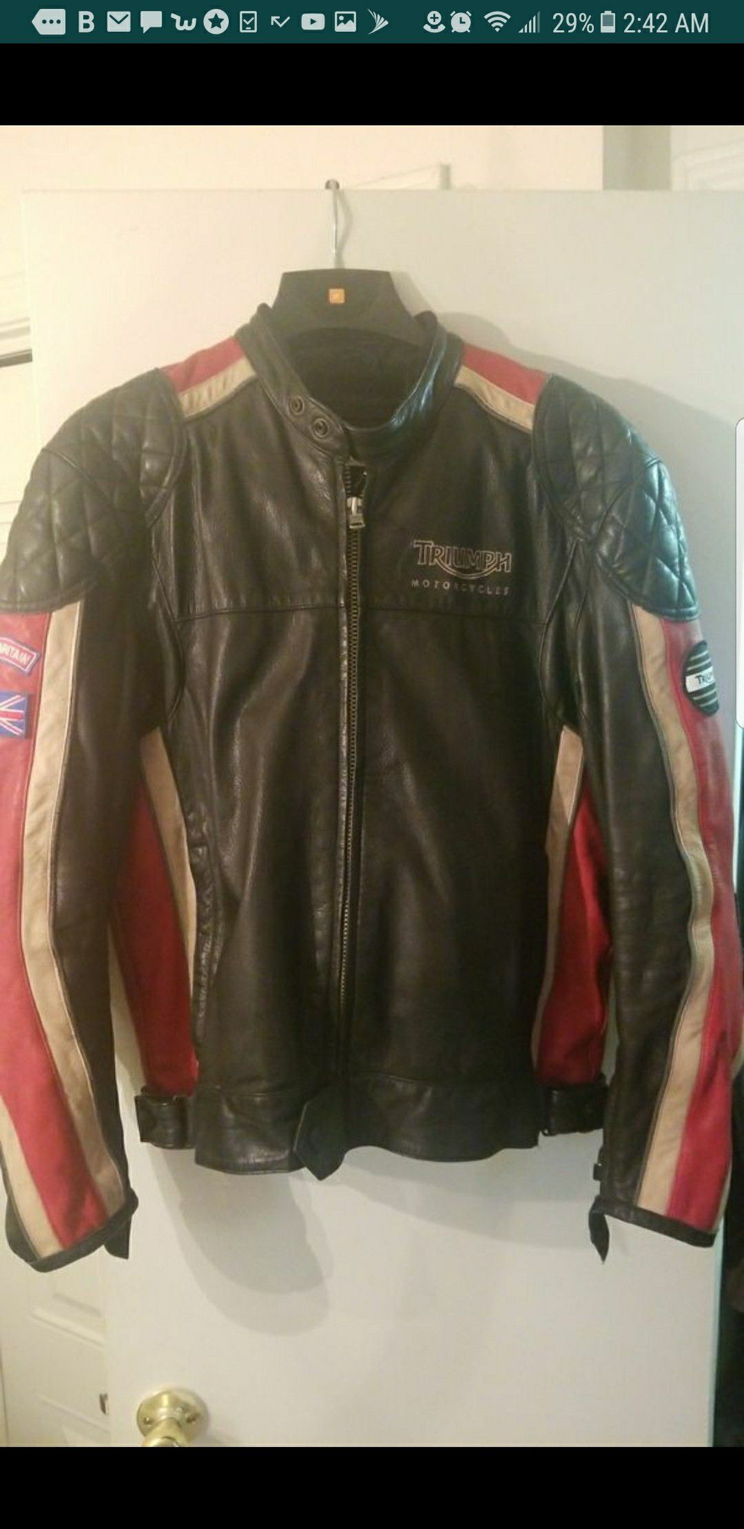 TRIUMPH LEATHER JACKET IN GOOD CONDITION