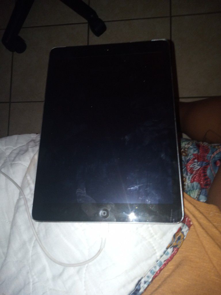iPad Gently Used With Charger 