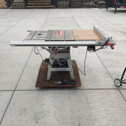 Craftsman Table Saw And Router Table. 