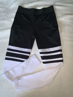 BOMBSHELL LEGGINGS