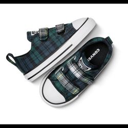 Boy Converse Size 8 & 10