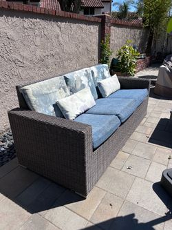 Outdoor Patio Set (wicker resin)