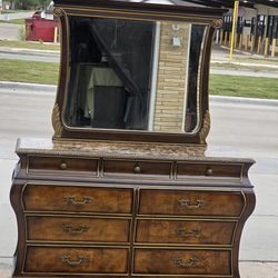 DRESSER WITH MIRROR
