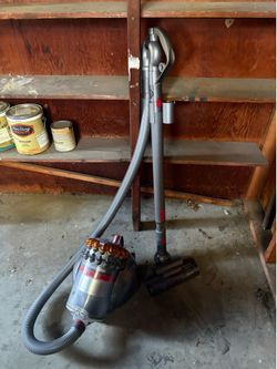 Dyson ball vacuum