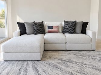 Beautiful Ivory/Cream Sectional Sofa with Chaise – $1,400