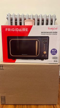 $50 New Frigidaire Microwave