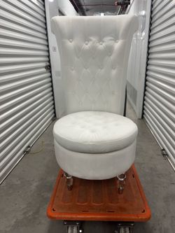 Queens chair ⭐️⭐️⭐️