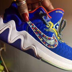 Giannis Nike Men’s Size 9