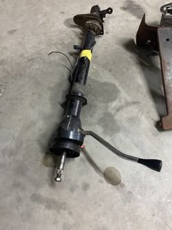 67-72 Automatic Steering Column ( AUTO ) 
